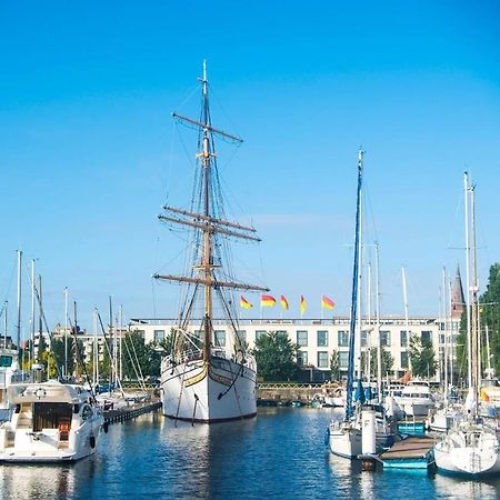 2 Slaapkamer Appartement Op De Zeedijk Van Oostende. ภายนอก รูปภาพ