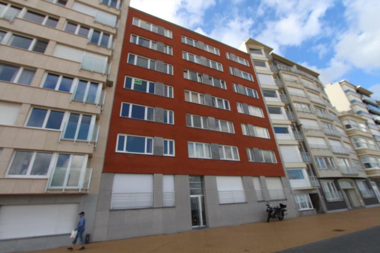 2 Slaapkamer Appartement Op De Zeedijk Van Oostende. ภายนอก รูปภาพ