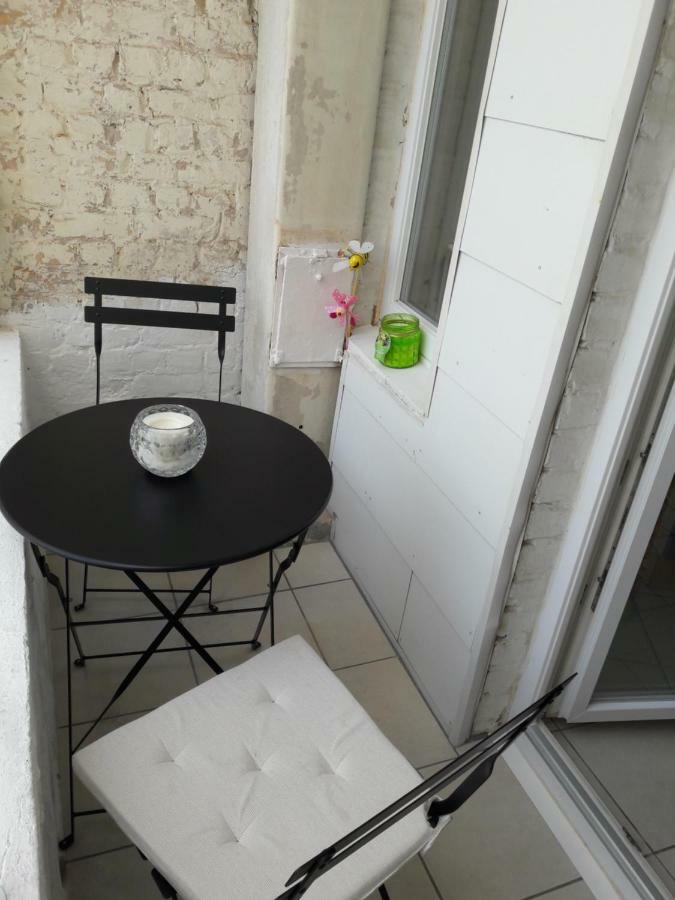 2 Slaapkamer Appartement Op De Zeedijk Van Oostende. ภายนอก รูปภาพ