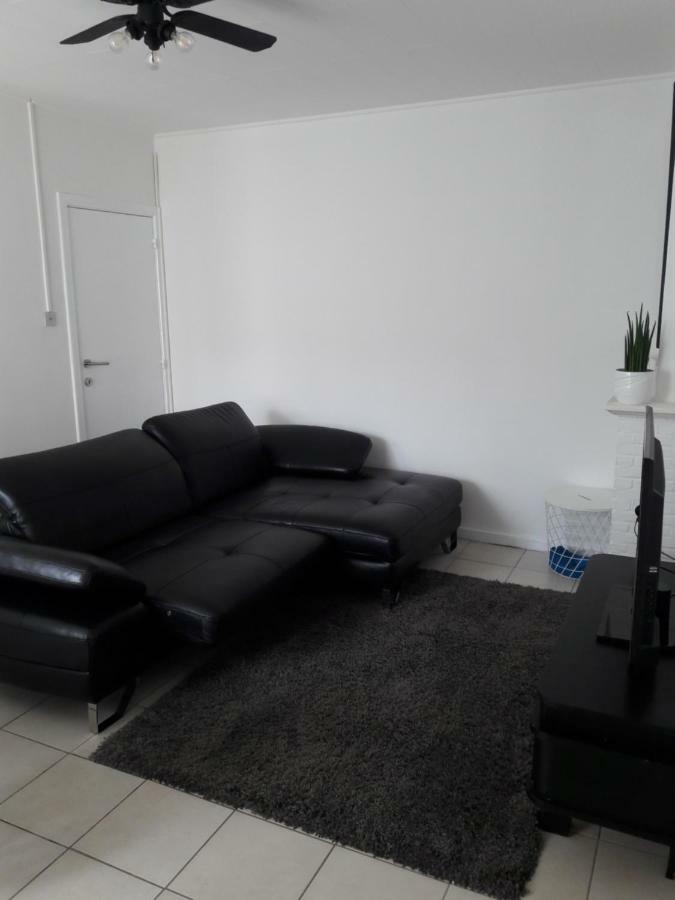 2 Slaapkamer Appartement Op De Zeedijk Van Oostende. ภายนอก รูปภาพ